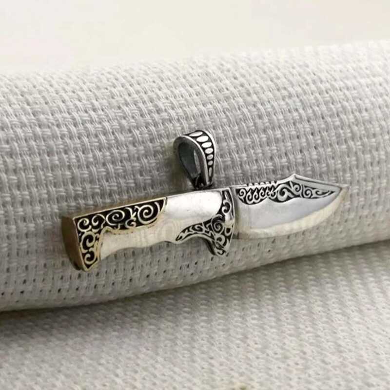 Hunter's Knife Men's Silver Pendant