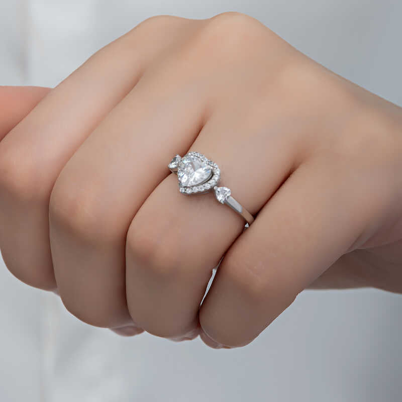 White Stone Heart Women's Silver Ring