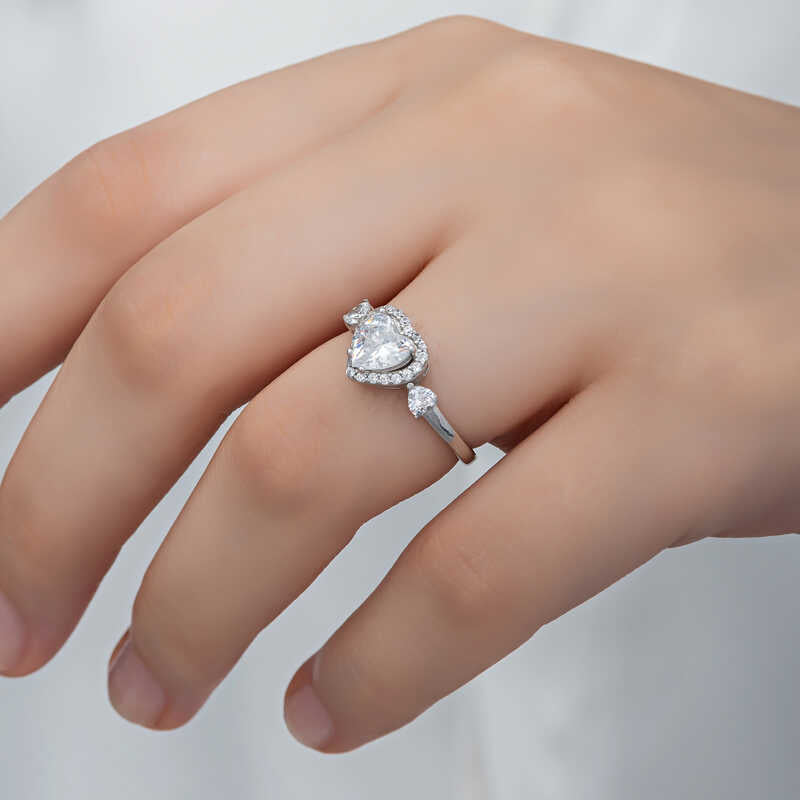 White Stone Heart Women's Silver Ring