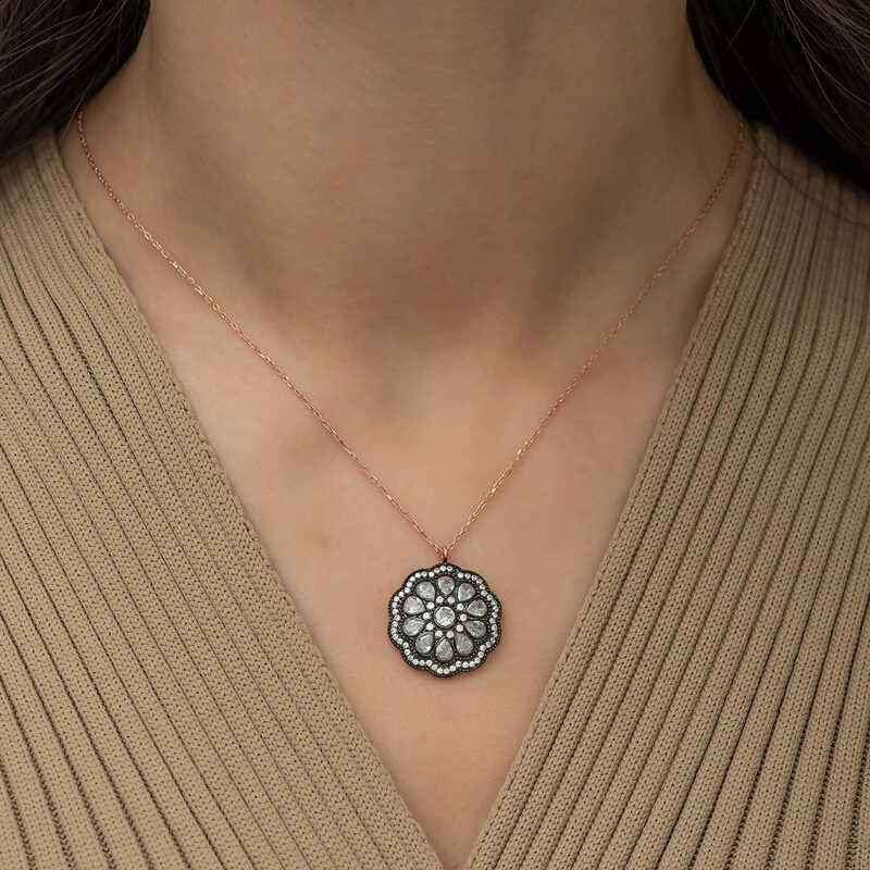 Flower Pattern Diamond Setting Women's Silver Pendant