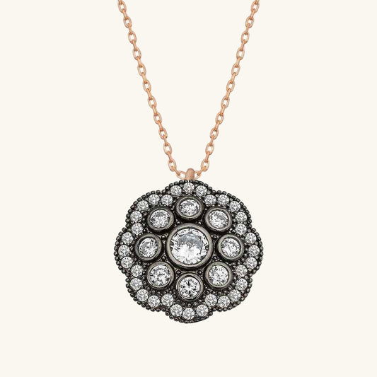Flower Pattern Diamond Setting Women's Silver Necklace