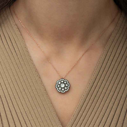 Flower Pattern Diamond Setting Women's Silver Necklace