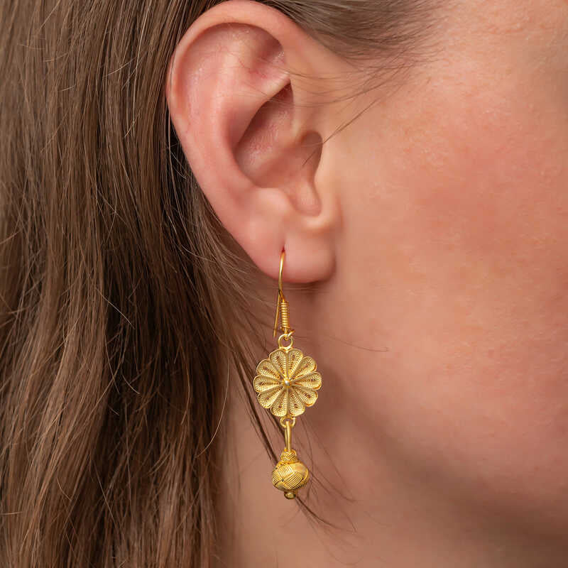 Gold Plated Dangling Kazaz Wire Art Women's Silver Earrings