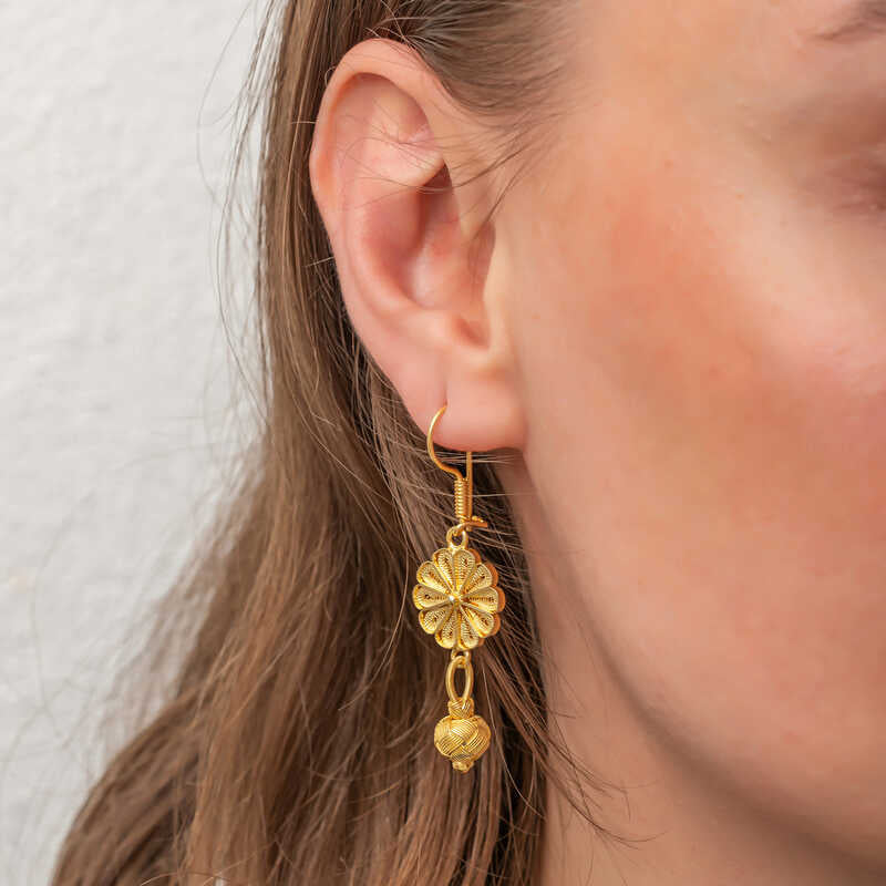 Gold Plated Dangling Kazaz Wire Art Women's Silver Earrings