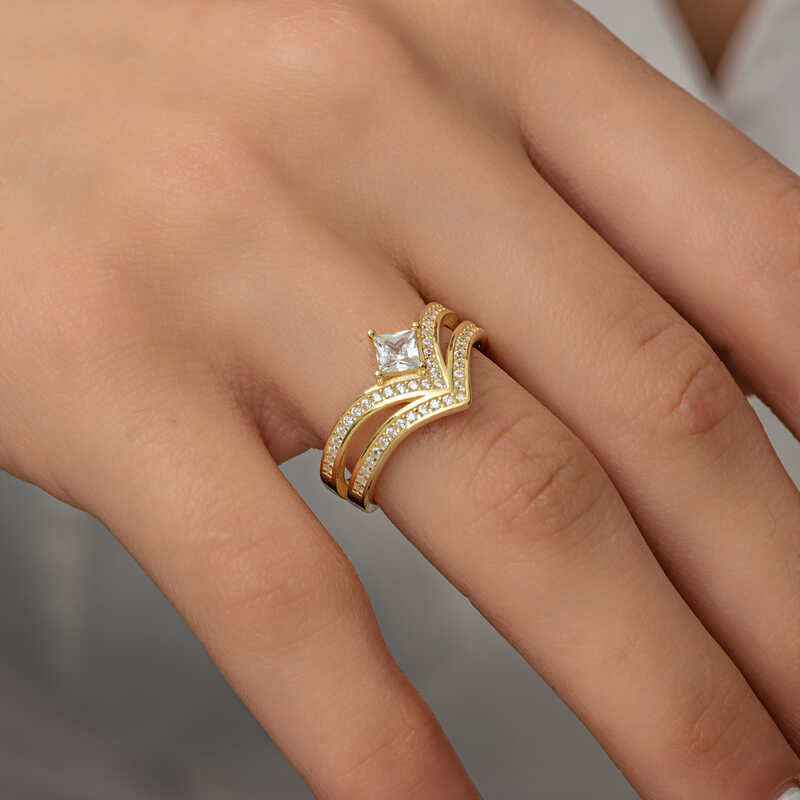 Gold Plated Single Stone Women's Silver Ring