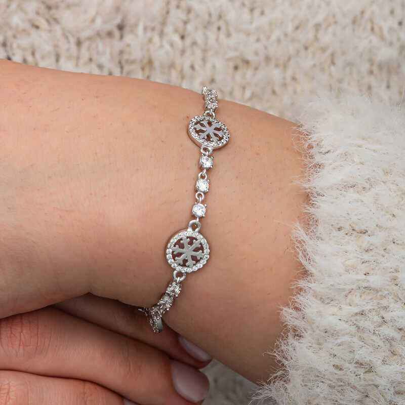 Snowflake in Circle Women's Silver Bracelet