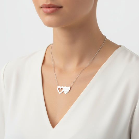 Collier en argent pour femme avec deux noms de cœur