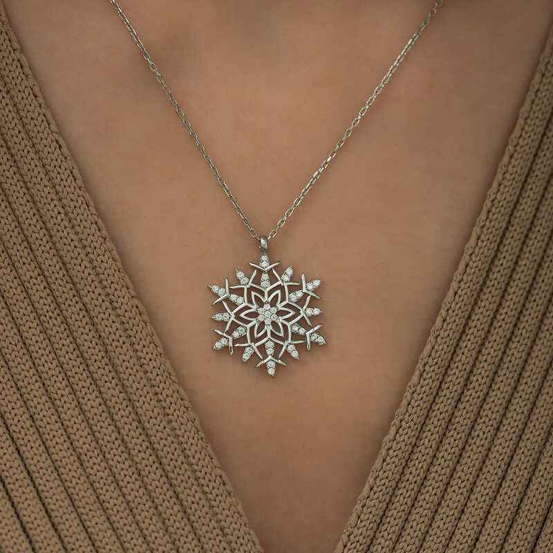 Snowflake Silver Pendant