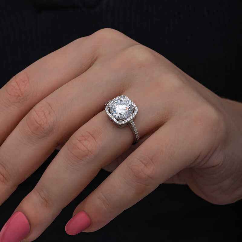 Square Setting Single Stone Women's Silver Ring