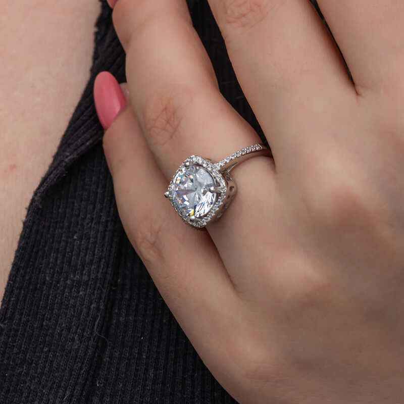 Square Setting Single Stone Women's Silver Ring