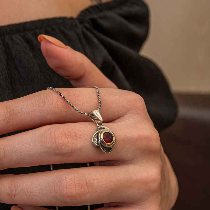 Red Stone Rose Model Women's Silver Necklace