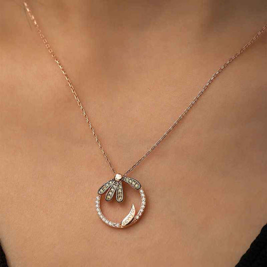 Daisy "Loves" Rose Gold Plated Silver Necklace