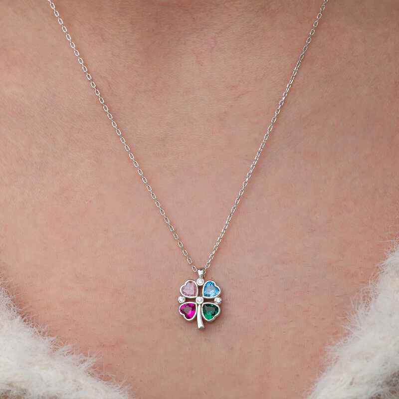 Stone Colored Heart Figure Clover Silver Necklace