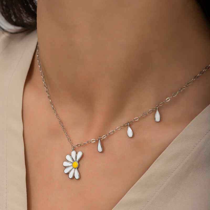 Rhodium-Plated Daisy "He Loves Me, He Loves Me Not" Women's Silver Necklace