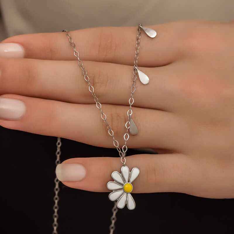 Rhodium Plated Daisy "He Loves Me, He Loves Me Not" Women's Silver Necklace
