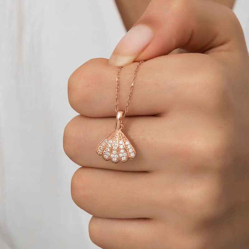 Pearl Oyster Women's Rose Plated Silver Necklace