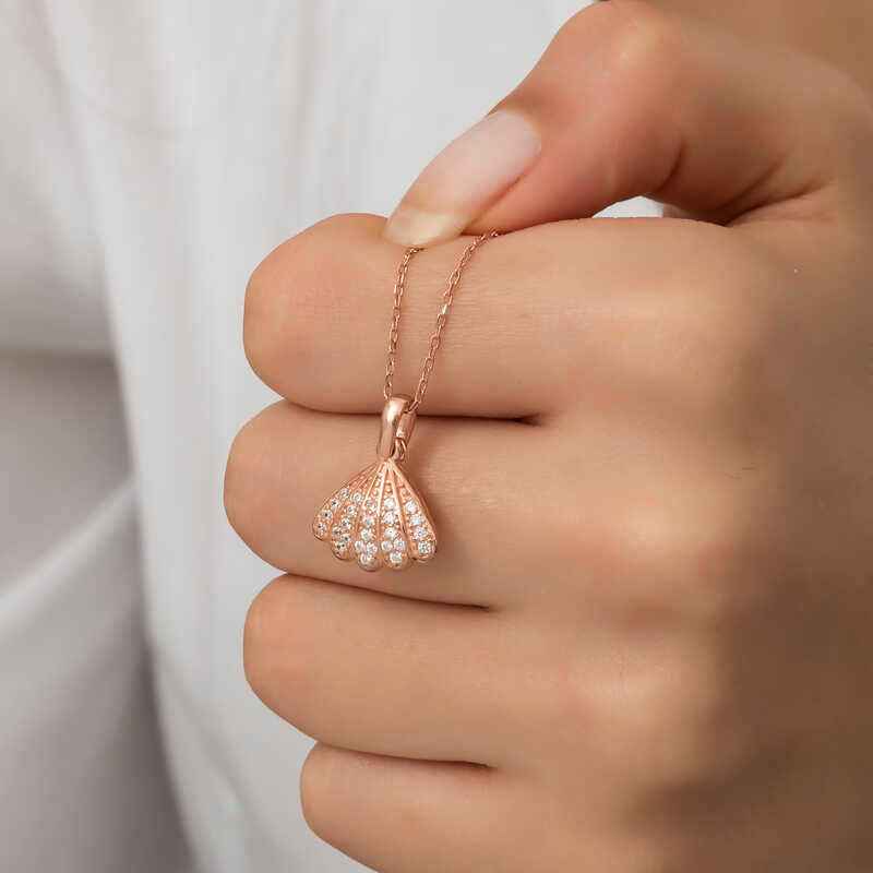 Pearl Oyster Women's Rose Plated Silver Necklace