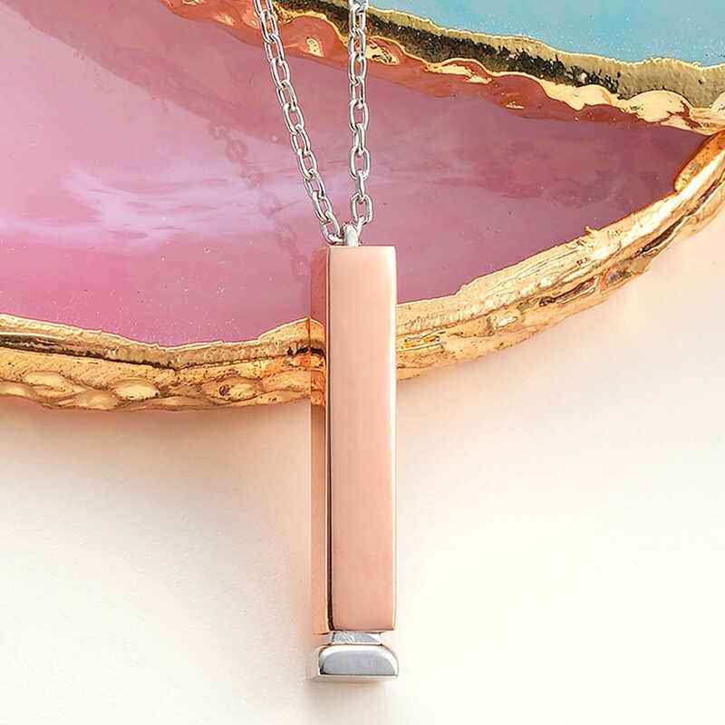 Nameable Bar Women's Silver Pendant Necklace