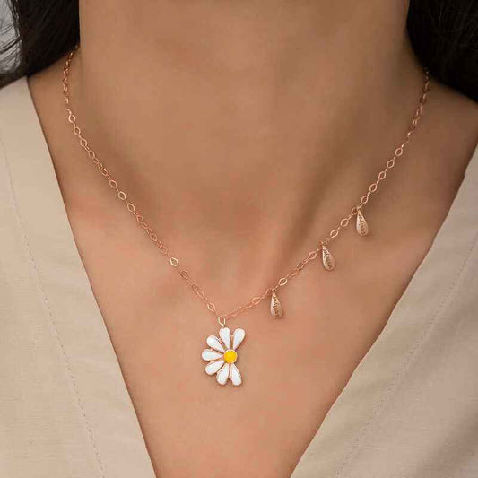 Rose Plated Daisy "He Loves Me, He Loves Me Not" Women's Silver Necklace
