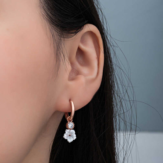 Boucles d'oreilles pendantes en argent plaqué or rose avec fleur de magnolia pour femme