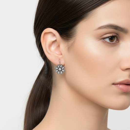 Boucles d'oreilles pendantes en argent avec fleurs
