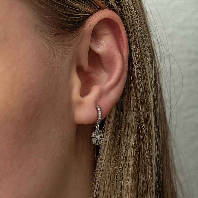 Dangling Snowflake Women's Silver Earring