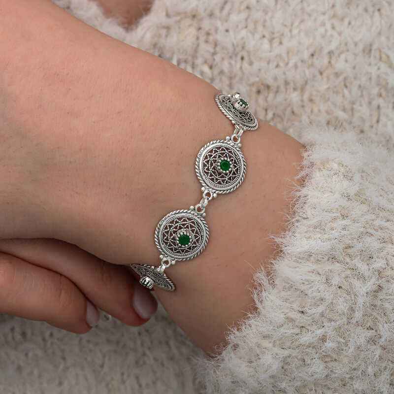 Filigree Emerald Stone Women's Silver Bracelet