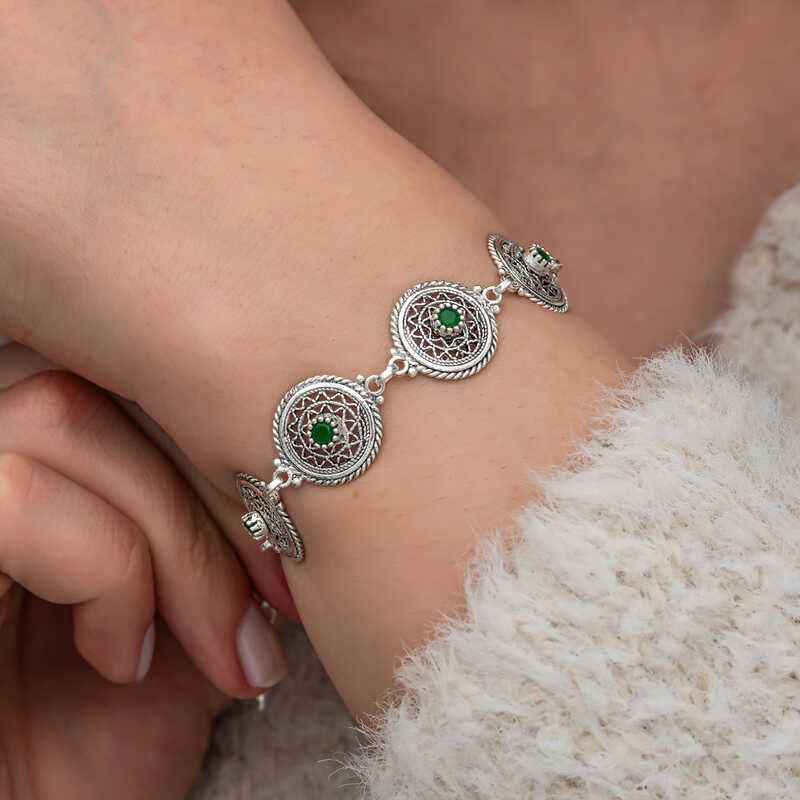 Filigree Emerald Stone Women's Silver Bracelet