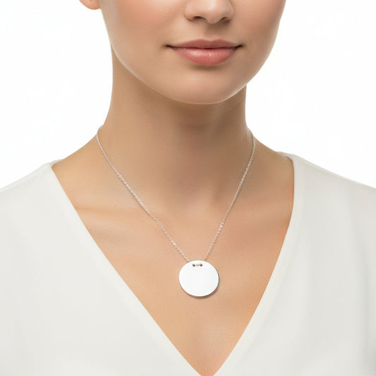 Silberne Halskette mit runder Plakette für Damen
