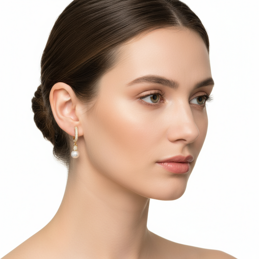 Boucles d'oreilles créoles en argent plaqué or avec perles et zircon