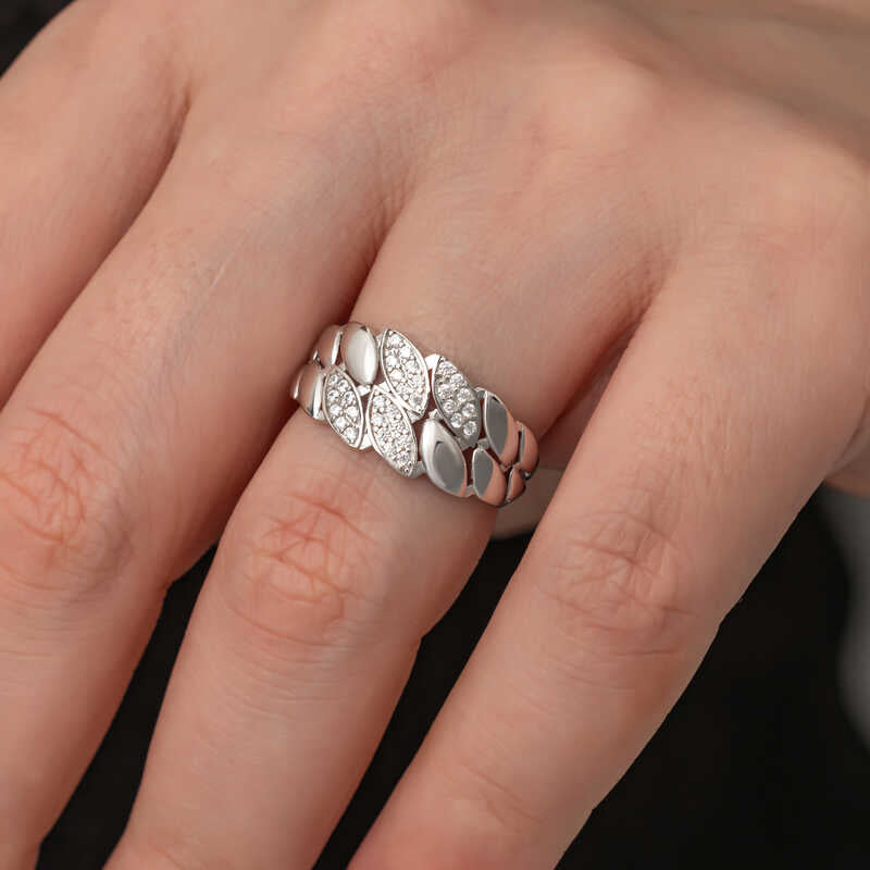 Zircon Stone Women's Silver Ring