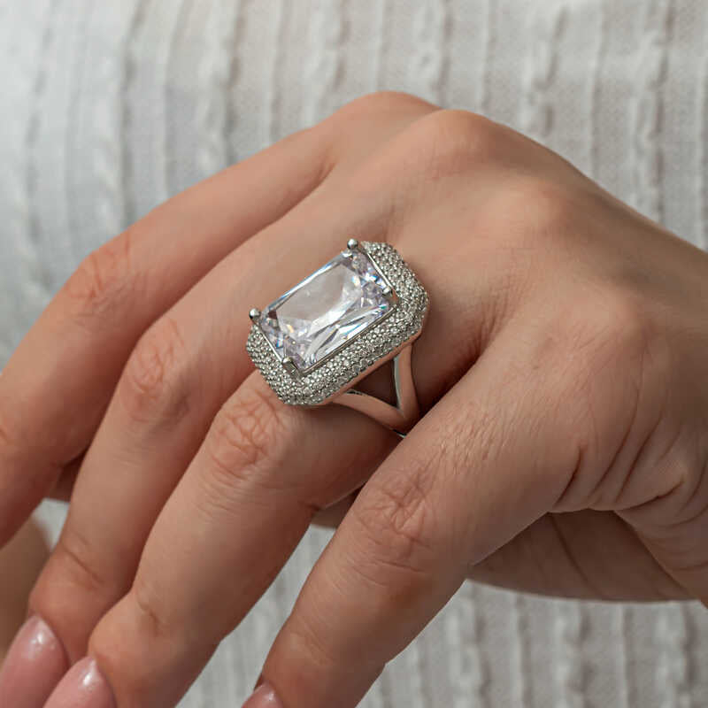 Zircon Stone Women's Silver Ring