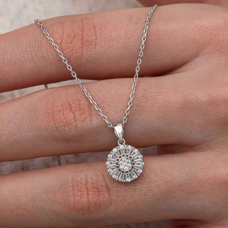 Zircon Stone Round Women's Silver Pendant