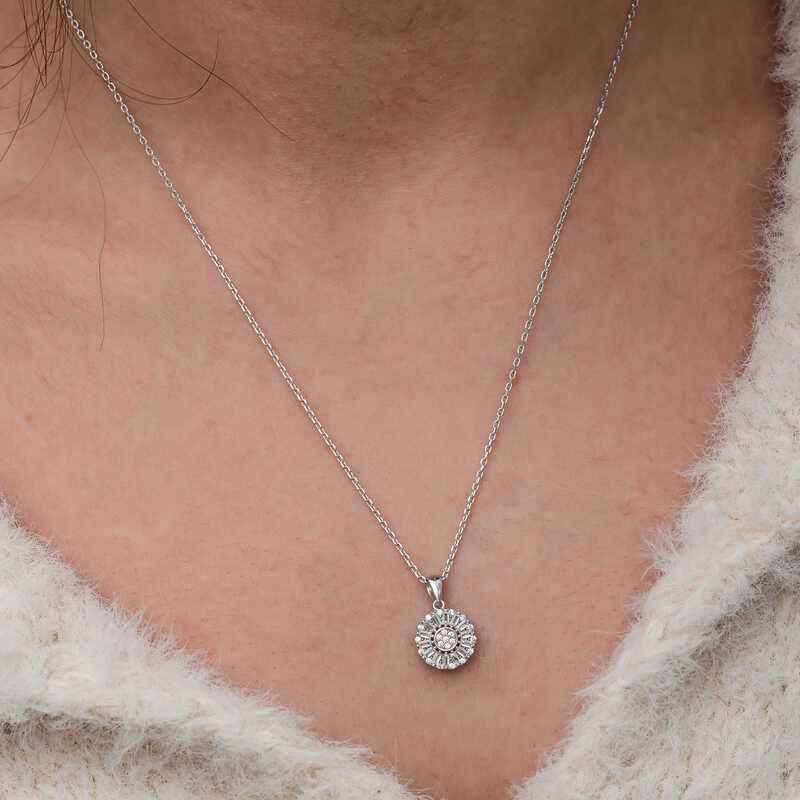 Zircon Stone Round Women's Silver Pendant