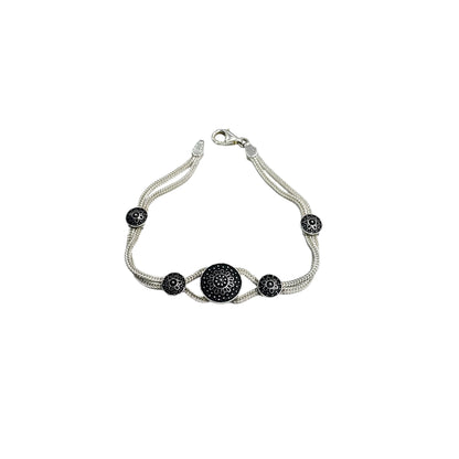 Bracelet en argent à motif antique