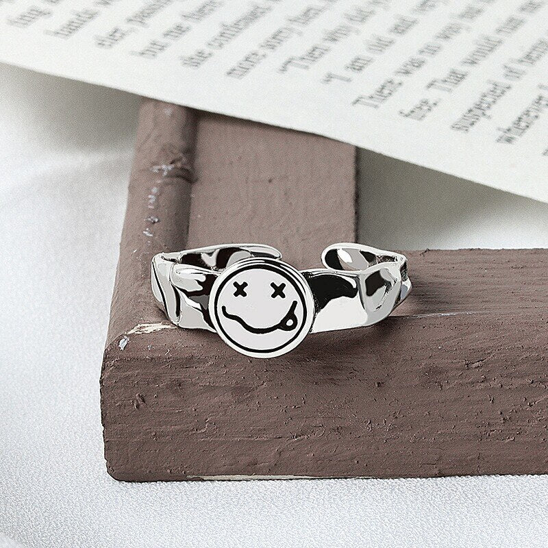 925 Sterling Silver Smiling Face Width Ring