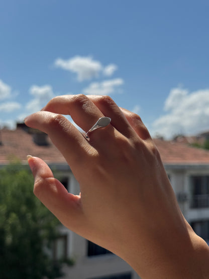 Bague en argent à scintillement silencieux