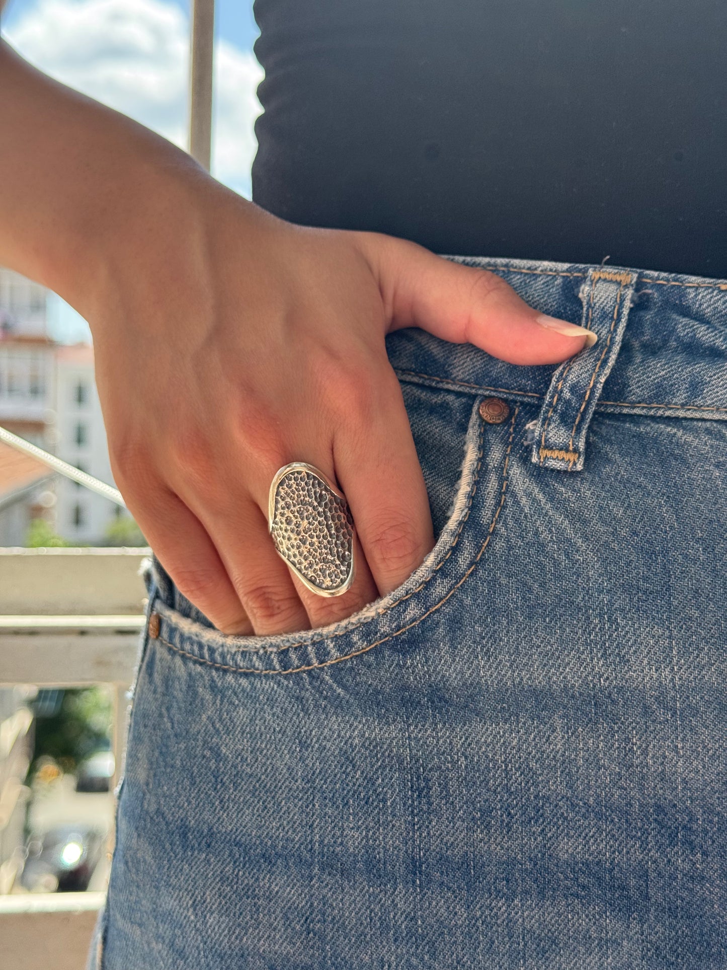 Bague en argent scintillante en nid d'abeille