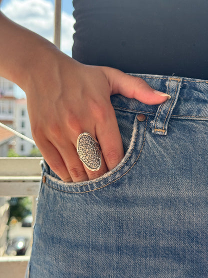 Bague en argent scintillante en nid d'abeille