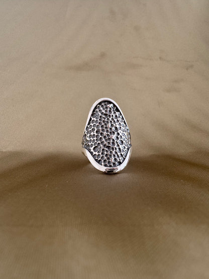 Bague en argent scintillante en nid d'abeille