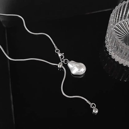 Baroque Pearl Pendant Necklace