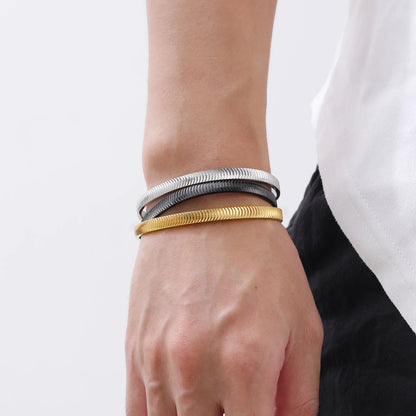 Minimalistischer 5mm C-Cuff Armreif
