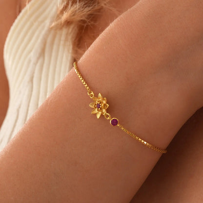 Dezember Armband mit Zirkonia-Blumenanhänger