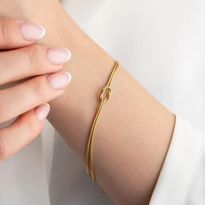Infinity Love Knot Armband und Halskette