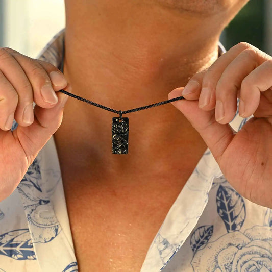 Geometric Rectangular Pendant Necklace