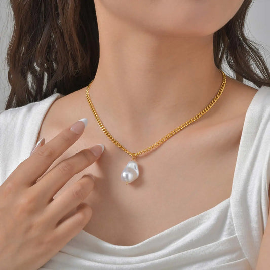 Imitation Baroque Pearl Necklace