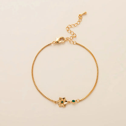 Dezember Armband mit Zirkonia-Blumenanhänger