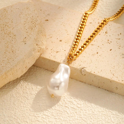 Imitation Baroque Pearl Necklace