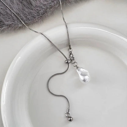 Baroque Pearl Pendant Necklace