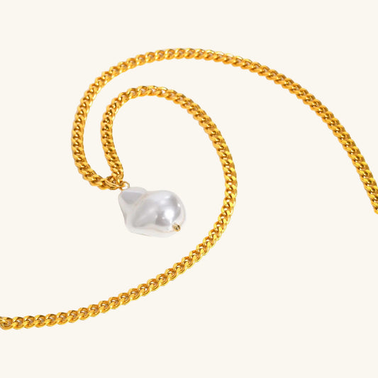 Imitation Baroque Pearl Necklace